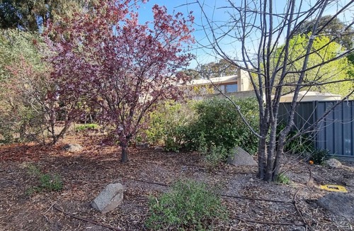 Strathdale House | Reservoir`s Edge - Spacious Architectural Delight