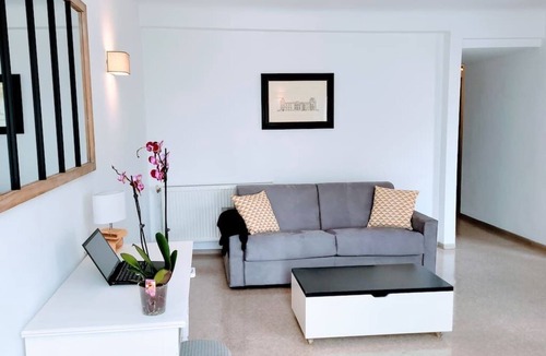 Digne-les-Bains Apartment | Residadigne - Superbe 88m2 - center - Garage - view