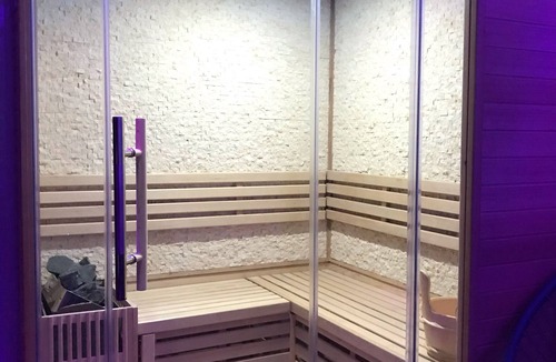 Mareuil-Sur-Lay-Dissais House | Residence with private spa The Lay of Calm. Spa area- jacuzzi hammam sauna