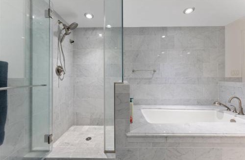 Diamond Beach Apartment | Residence 102 At The Grand