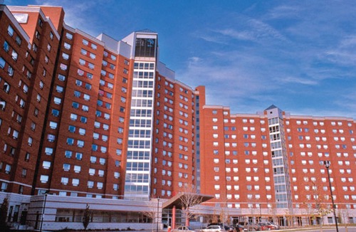 Hillcrest Village Apartment | Residence and Conference Centre – Toronto