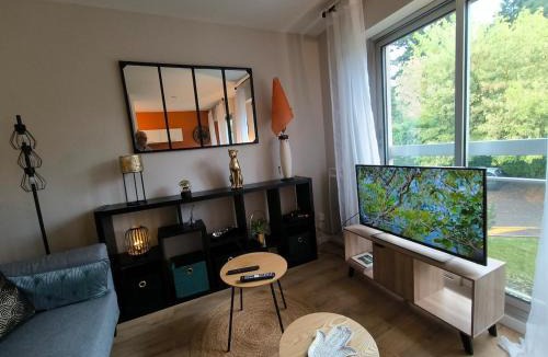 Billere Apartment | Residence calme-Balcon-Parking-5 min de Pau centre