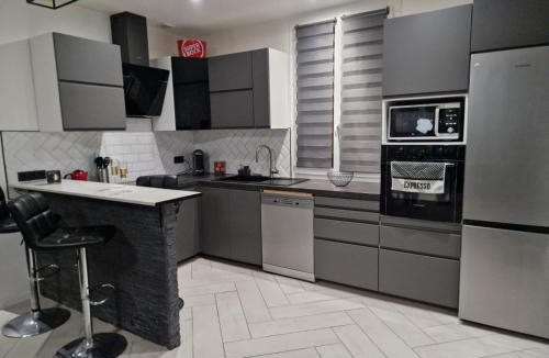 Mitry-Mory Apartment | Residence Chateau d Eau