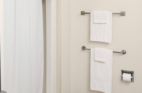 Brockville Apartment | Residence & Conference Centre-Brockville