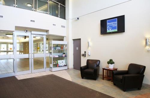 Barrie Hotel | Residence & Conference Centre- Barrie