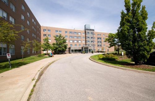 Windsor Apartment | Residence & Conference Centre - Windsor