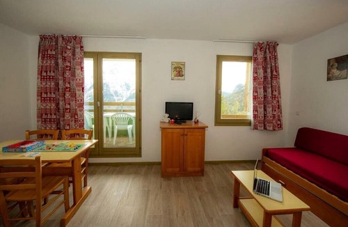 Oz-en-Oisans Apartment | Residence Couleurs Soleil - Studio 4 People