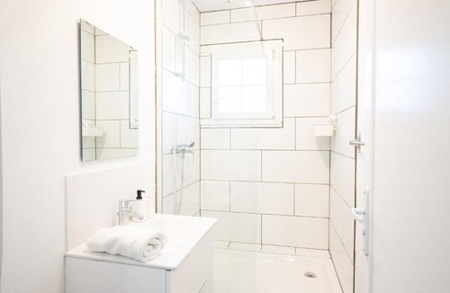 Laval Apartment | Résidence de la gare 5
