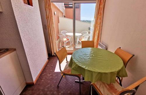 Port Leucate Apartment | Residence De La Plage - STUDIO 4 PERSONNES 4 couchages PORT LEUCATE. Réf: 1RP 223 MAE-4694