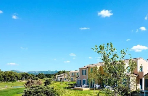 Cabries Apartment | Residence du Golf de la Cabre d'Or* - 2 Room Apartment 2 People Privilege Golf View