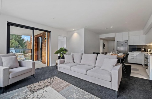 Arthur's Point Apartment | Residence Du Parc Apartment - Arthurs Point