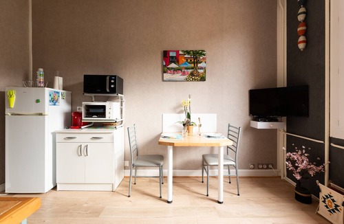 Saint-Pierre-en-Port Apartment | “Résidence Pleine Mer” Apartment with Sea View and Shared Garden