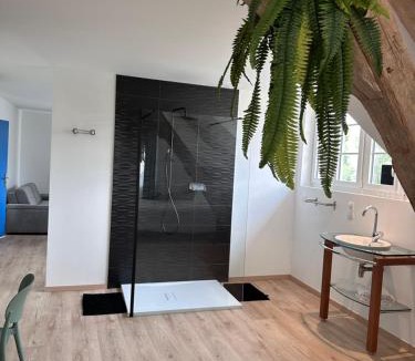 Villeneuve-l'Archeveque Apartment | Residence de L'Archeveque