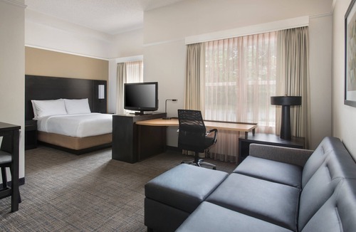 Calverton Hotel | Residence Inn by Marriott - Silver Spring