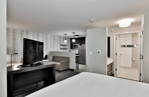 Seymour Hotel | Residence Inn by Marriott Eau Claire