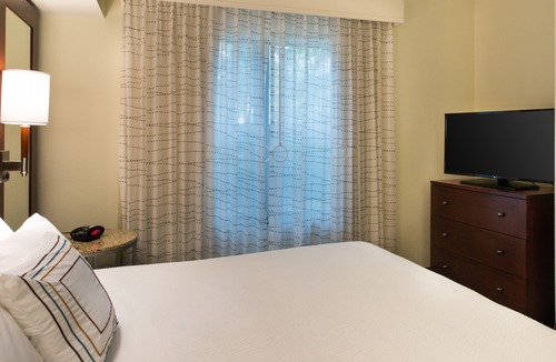 Gainesville Hotel | Residence Inn by Marriott Gainesville I-75