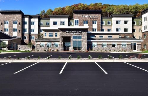 Seymour Hotel | Residence Inn by Marriott Eau Claire