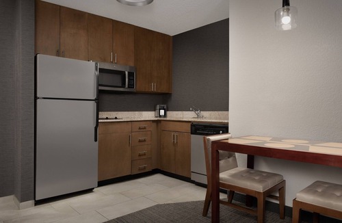 Greensboro Hotel | Residence Inn by Marriott Greensboro Airport