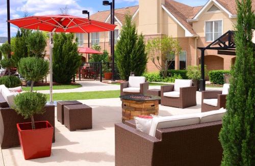 Oak Park - Northwood Hotel | Residence Inn by Marriott San Antonio Airport/Alamo Heights
