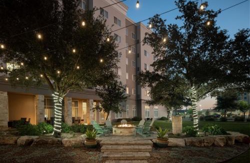 Far North Central Hotel | Residence Inn by Marriott San Antonio Six Flags at The RIM