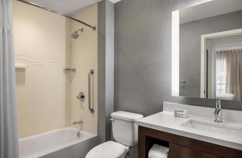Newtonville Hotel | Residence Inn by Marriott Albany Washington Avenue