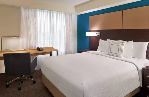 Etobicoke Hotel | Residence Inn by Marriott Toronto Airport