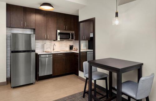 East Peoria Hotel | Residence Inn by Marriott East Peoria
