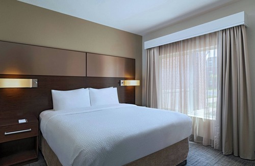 Aksarben - Elmwood Park Hotel | Residence Inn by Marriott Omaha Aksarben Village