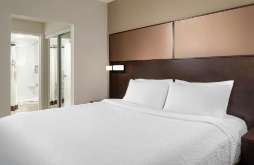 Ledbury - Heron Gate - Ridgemont - Elmwood Hotel | Residence Inn by Marriott Ottawa Airport