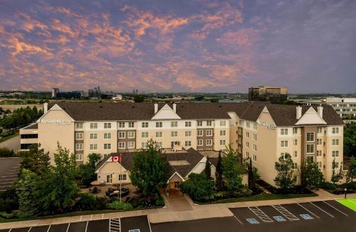 Thornhill Hotel | Residence Inn by Marriott Toronto Markham