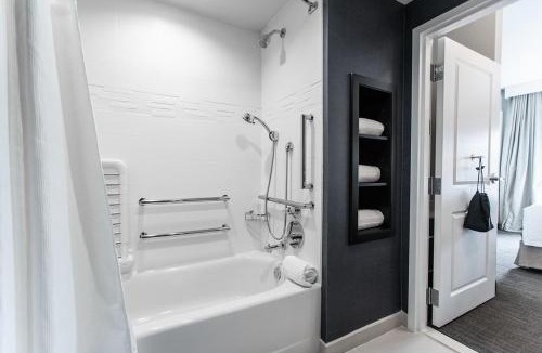 Tulsa Hotel | Residence Inn by Marriott Tulsa Midtown