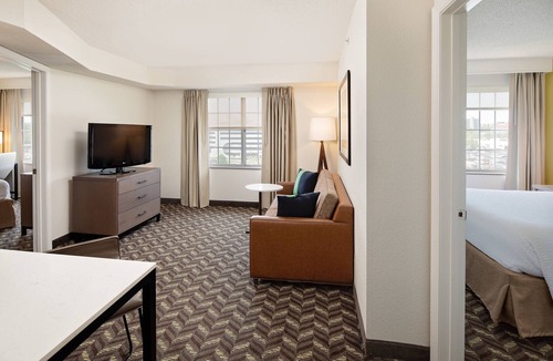 Tysons Hotel | Residence Inn by Marriott Tysons