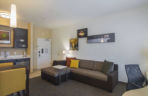 Denton Hotel | Residence Inn by Marriott Denton