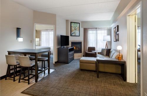 Oak Brook Hotel | Residence Inn by Marriott Chicago Oak Brook