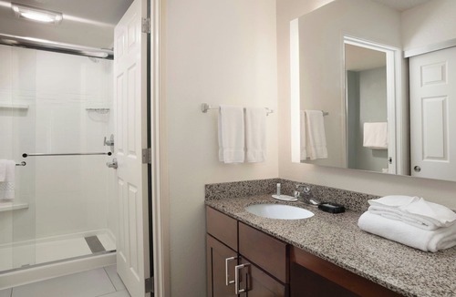 Oak Park - Northwood Hotel | Residence Inn By Marriott San Antonio Airport/Alamo Heights
