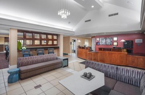 Greenwich Hotel | Residence Inn by Marriott Wichita East At Plazzio