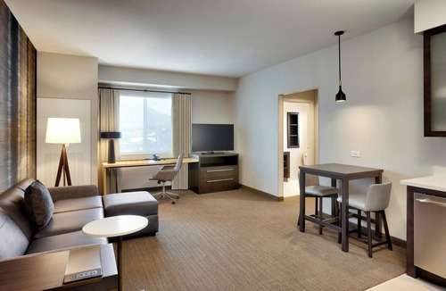Charleston Hotel | Residence Inn by Marriott Charleston Patriots Point