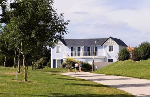 L'Aiguillon-sur-Vie Villa | Residence Le Domaine des Fontenelles - 4 Room Villa 6 People +