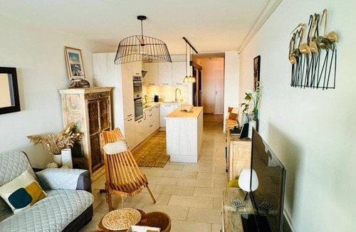 Sete Apartment | Résidence La Corniche, 70m2 apartment with full sea view, air-conditioning, wifi, garage.