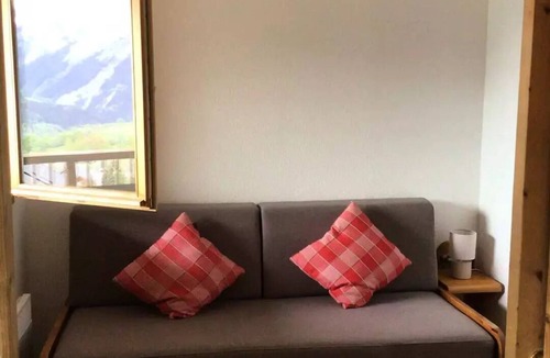 Saint-Jean-d'Arves Apartment | Residence La Fontaine Du Roi - Family apartment 8 beds, mountain view area of Sybelles