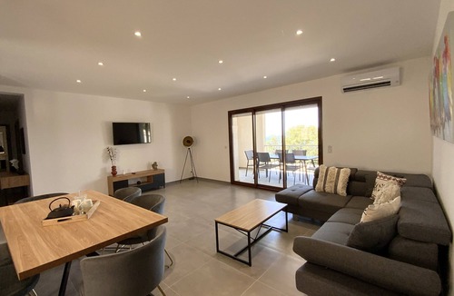 Monticello Apartment | Residence La Listrella apt 1