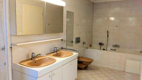 Corin-de-la-Crete Hotel | Residence la Rochelle