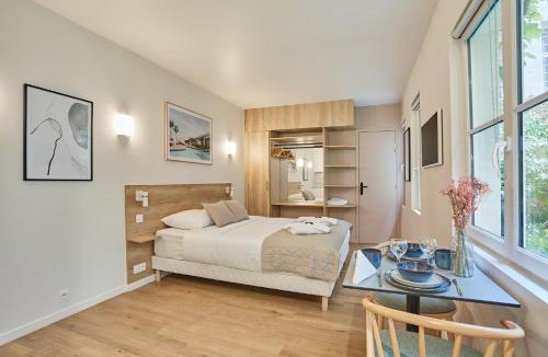 Arsenal Apartment | Residence Le Marais by Studio prestige