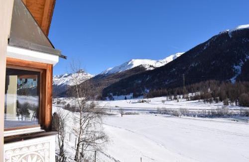 Madulain Apartment | Residence Miragolf