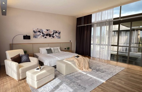 Tanjung Uncang Villa | Residence on Opus Bay - Cluny Resorts Villas