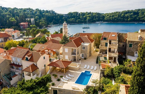Cavtat Old Town Apartment | Residence & Pool Villa Schwarz Suites - Comfort Studio Apartment