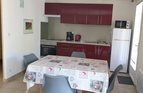 Labastide-de-Virac Cottage | RESIDENCE THE ACQUIRED PARADISE "COTTAGE SAPHIR