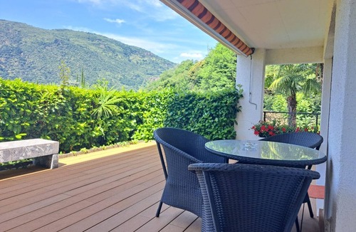 Morcote Apartment | Residence with pool and beach (Morcote Romance)