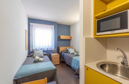 El Parc i la Llacuna del Poblenou Other | Residencia Universitaria Resa La Ciutadella