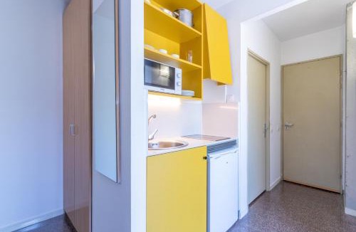 El Parc i la Llacuna del Poblenou Other | Residencia Universitaria Resa La Ciutadella